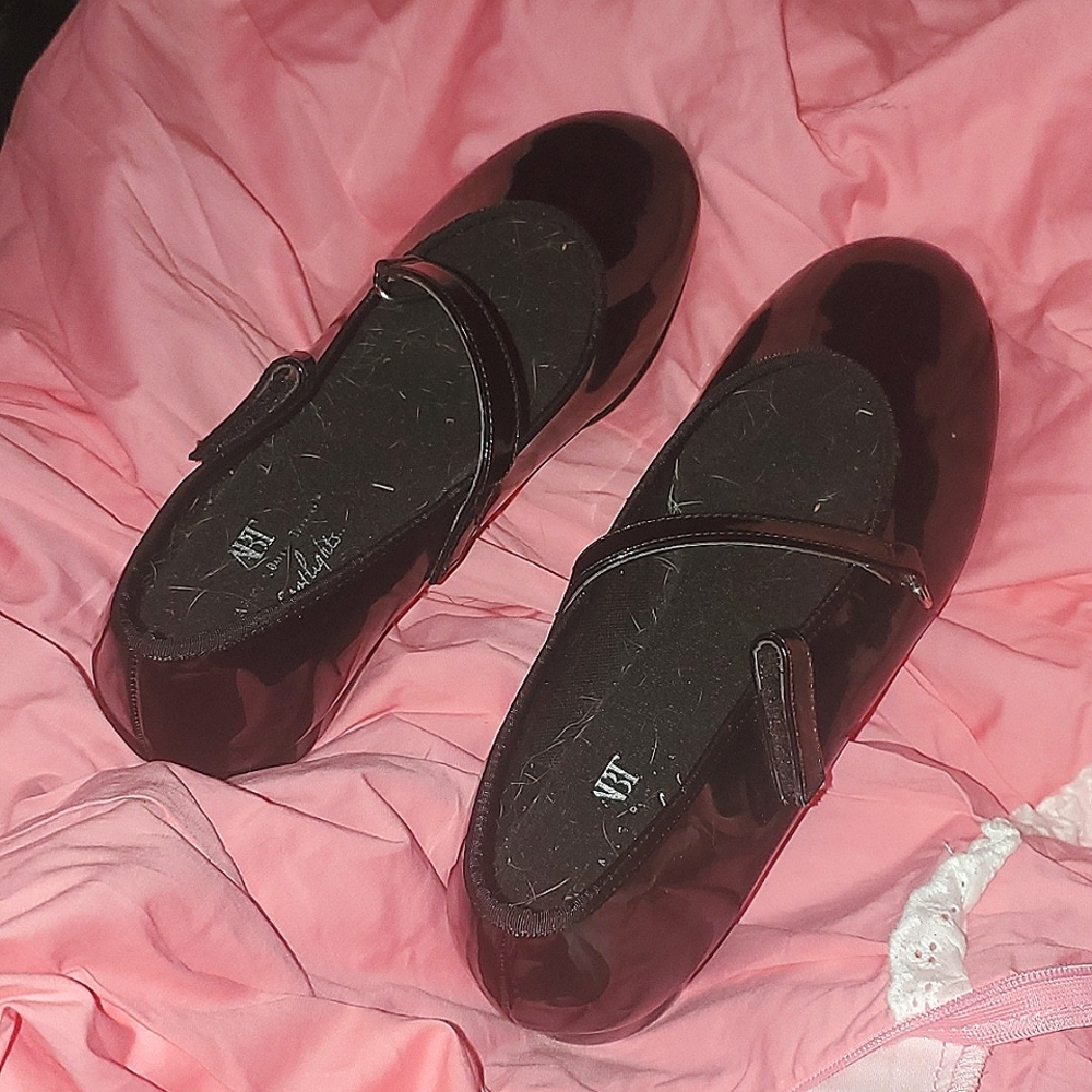 Size 2 tap shoes